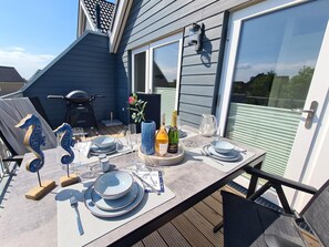 屋外ダイニングエリア