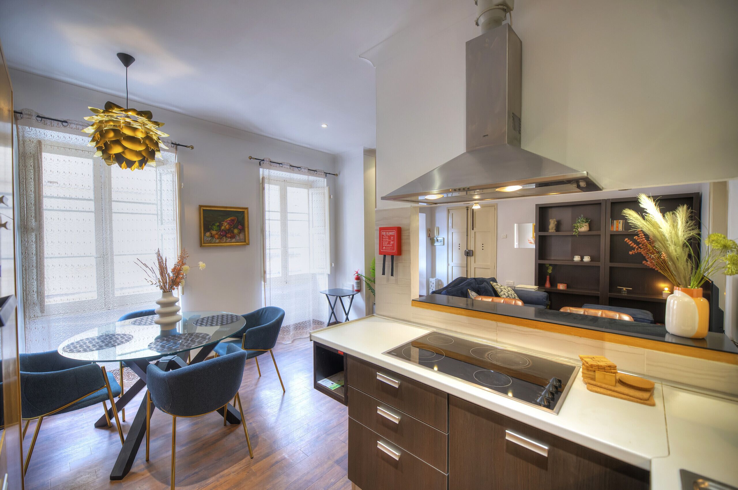 Fridge, microwave, oven, coffee/tea maker