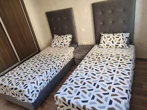 2 bedrooms, iron/ironing board, travel crib, free WiFi