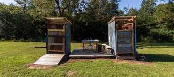 Peaceful Nature Escape near Sam Houston Park