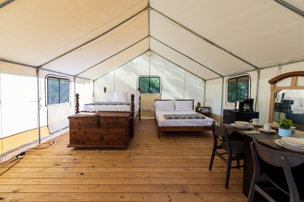 1 bedroom, bed sheets, wheelchair access