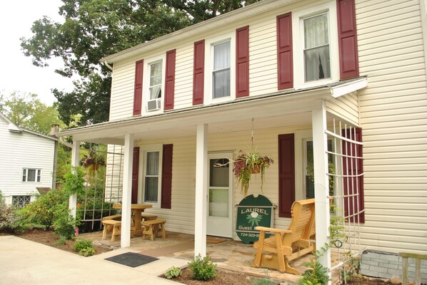 Exterior - Laurel Guest House in the Heart of Ohiopyle (Ohiopyle)