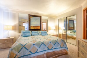 3 habitaciones, tabla de planchar con plancha, wifi y ropa de cama