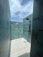 Standard Room, 1 Double Bed, Private Bathroom | Bathroom