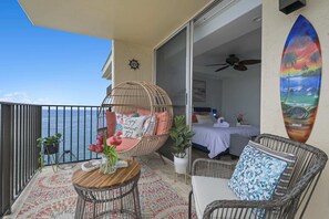 2 Schlafzimmer, Schreibtisch, Bügeleisen/Bügelbrett, Reisekinderbett