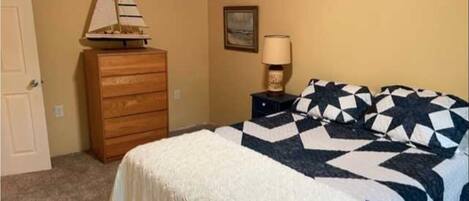 4 Schlafzimmer, Schreibtisch, kostenloses WLAN, Bettwäsche