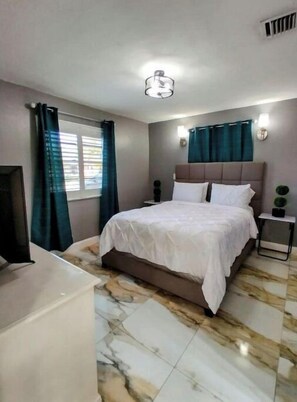 3 bedrooms, in-room safe, iron/ironing board, free WiFi