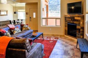 تلفزيون ذكي، مدفأة، مشغل دي في دي