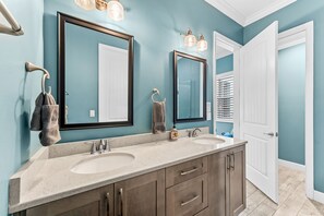 Hair dryer, towels - Discover serenity at this luxurious 4-king-suite home in Indialantic, Florida, just steps across the street from a stunning private beach with powdery sands and turquoise waves. Unwind in the heated pool and spa, surrounded by tropical landscaping. (Melbourne)