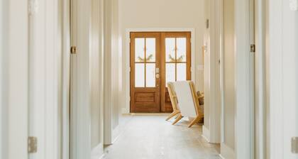 VV’s Villa Steinhatchee Landing Resort- Dog Friendly
