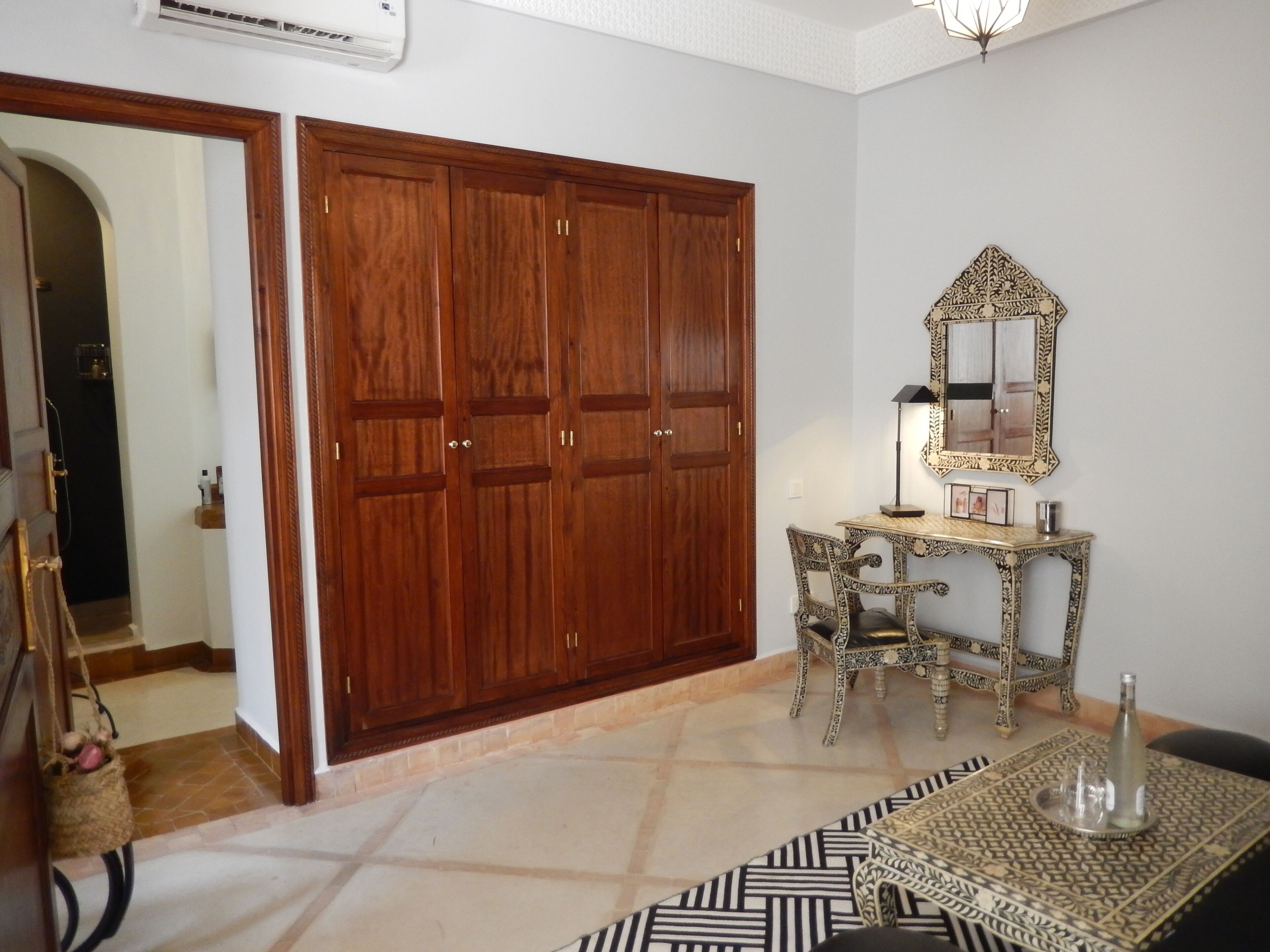 Photo - La Claire Fontaine