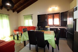 Interior - Apartment Veronika with two sleeping room, near the sea (Premantura)