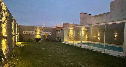 Cozy house with pool, 10 minutes from the beach and the center