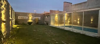 Cozy house with pool, 10 minutes from the beach and the center