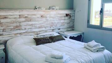 3 habitaciones, cuna de viaje, wifi gratis y ropa de cama