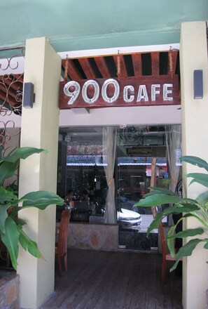 Exterior detail - 900 Inn Bintulu (Bintulu)