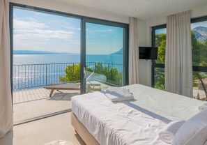 9 bedrooms, iron/ironing board, free WiFi, bed sheets