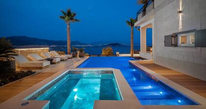 Luxurious Ciovo Villa | 5 Bedrooms |.
