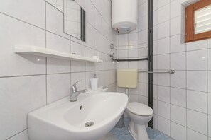 Doccia, asciugacapelli, asciugamani