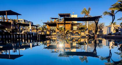 Ventana Blue Hotel