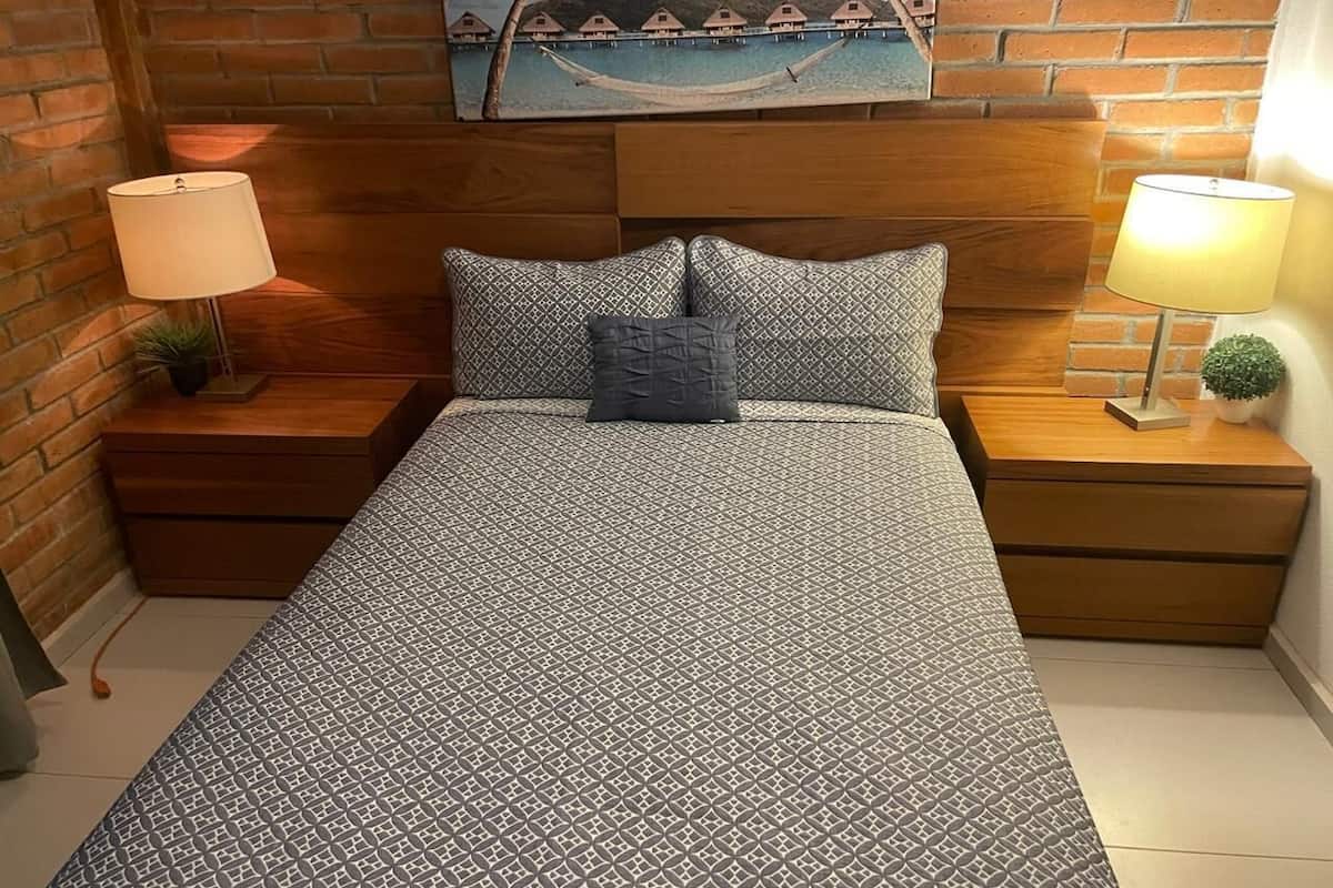 Vila superluxo, 2 quartos, acesso à piscina, vista para a praia | Espaço de trabalho para notebook, ferros/tábuas de passar roupa