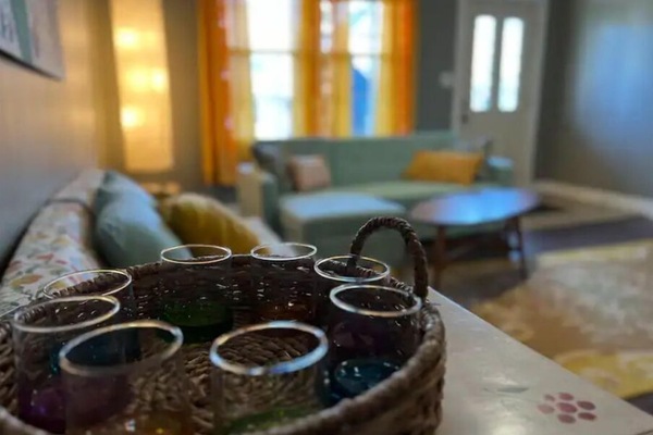 Smart TV, computer monitors