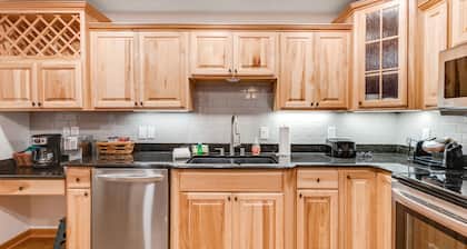 Lakeside condo with scenic balcony overlooking replica of Augusta 16