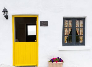 Mặt tiền nơi lưu trú