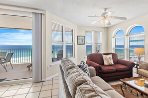 TV, DVD player - 🌞Beach FRONT w/FREE Beach Svc~Pool~Fab Views~Okaloosa Island~3BR The Palms 601 (Fort Walton Beach)