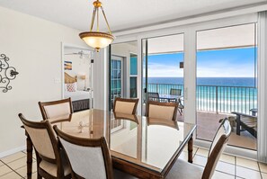Dining - 🌞Beach FRONT w/FREE Beach Svc~Pool~Fab Views~Okaloosa Island~3BR The Palms 601 (Fort Walton Beach)