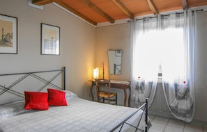 3 Schlafzimmer, BĂŒgeleisen/BĂŒgelbrett, Reisekinderbett, kostenloses WLAN