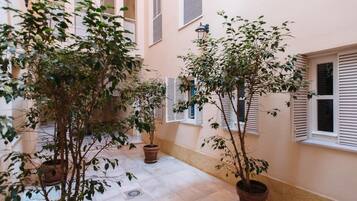 Enceinte de lâhĂ©bergement