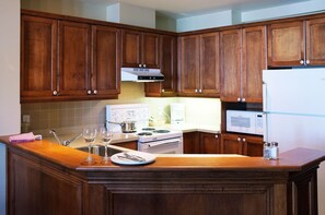 Private kitchen - Place St Bernard Hotel Mont Tremblant (Mont-Tremblant)