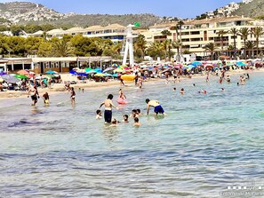 Beach - Villa CHAMPY in Moraira – Sea views, private pool, 2 bedrooms, air conditioning and Wi-Fi (Moraira)