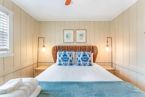 2 chambres, fer et planche à repasser, Wi-Fi, draps fournis