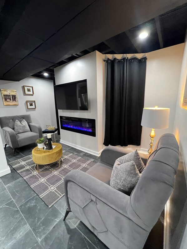 Smart TV, fireplace, printers