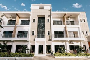 Exterior - Yoyo Kunda Luxury Apartments D (Banjul)