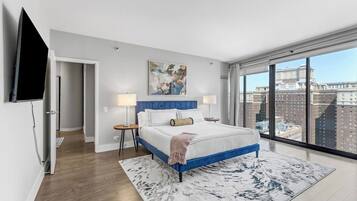 2 bedrooms, desk, iron/ironing board, travel crib