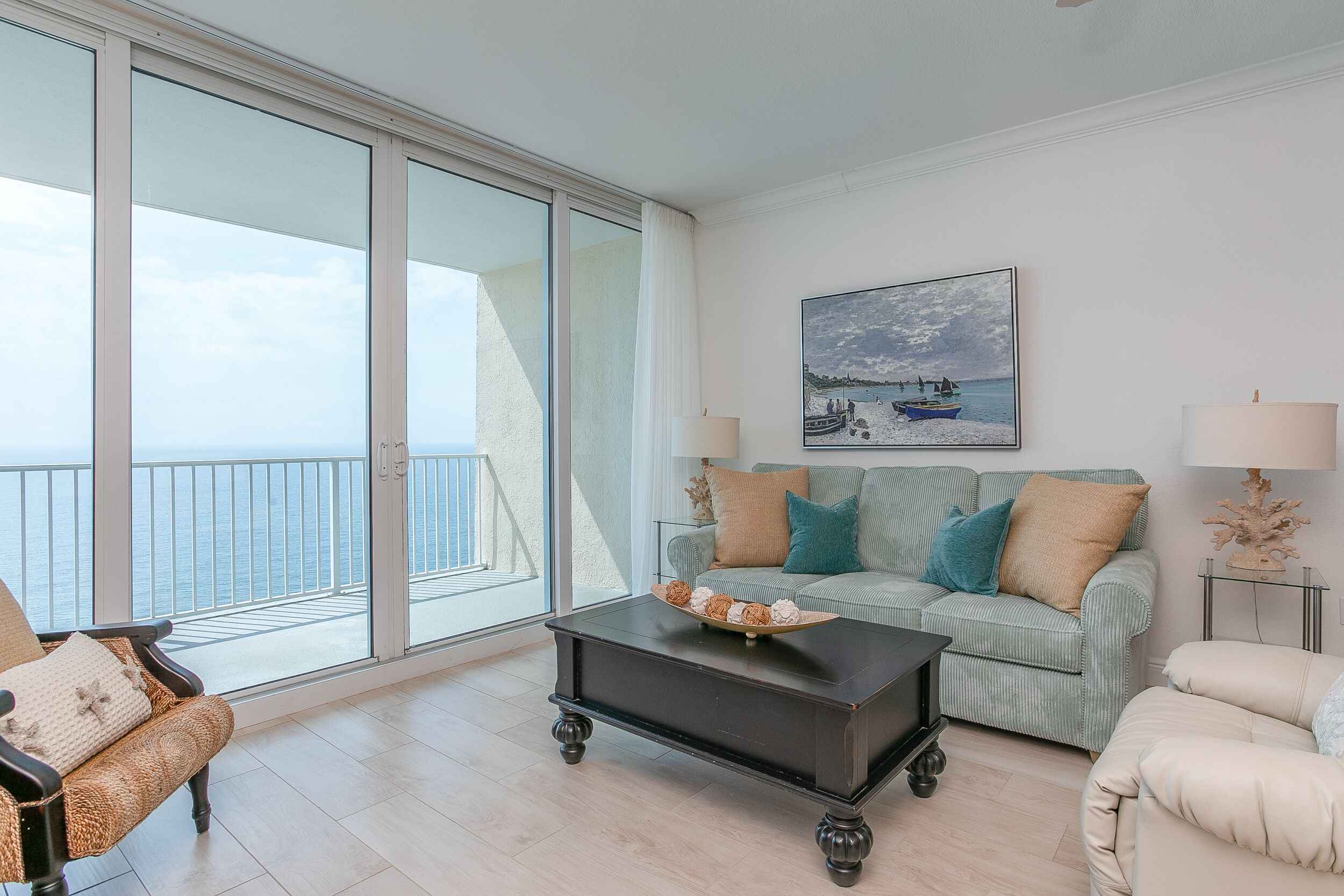 FREE CANCELATION! LIVING & PRIMARY GULF VIEW! 1 KING 3 QUEENS! POOL•SAUNA•BEACH