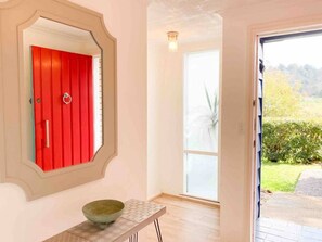 Interior - Cozy Inn Blue - cottgae between Leura & Katoomba (Katoomba)