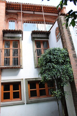 Front of property - Casa Frida Coyoacan (Mexico City)