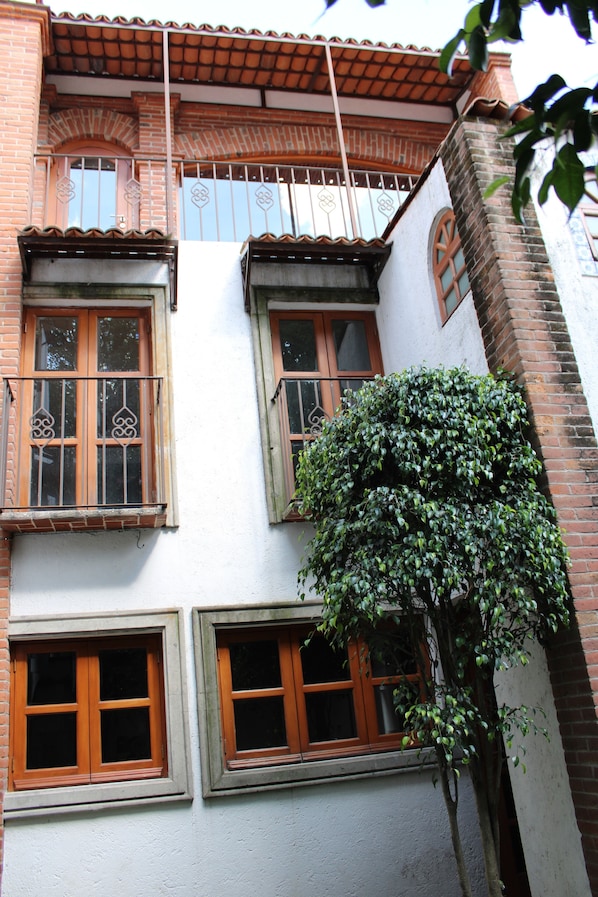 Front of property - Casa Frida Coyoacan (Mexico City)