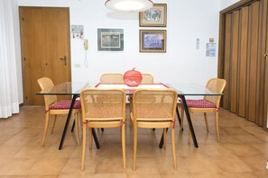 Dining - S288 - Sirolo, large three-room apartment in the central area (Sirolo)