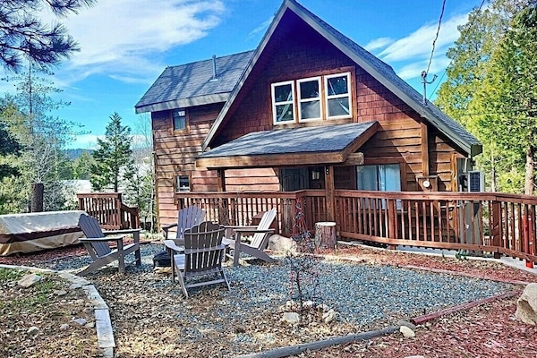 Front yard, Fire pit, Picnic table