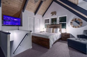 2 bedrooms, travel cot, free WiFi, bed sheets