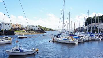 Cottage | Marina