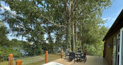 Rudd lake luxury lodge with a private Fishing Peg & hot tub @Tattershall lakes