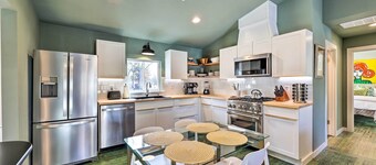 Modern Bentonville Home: Mountain Biker's Paradise