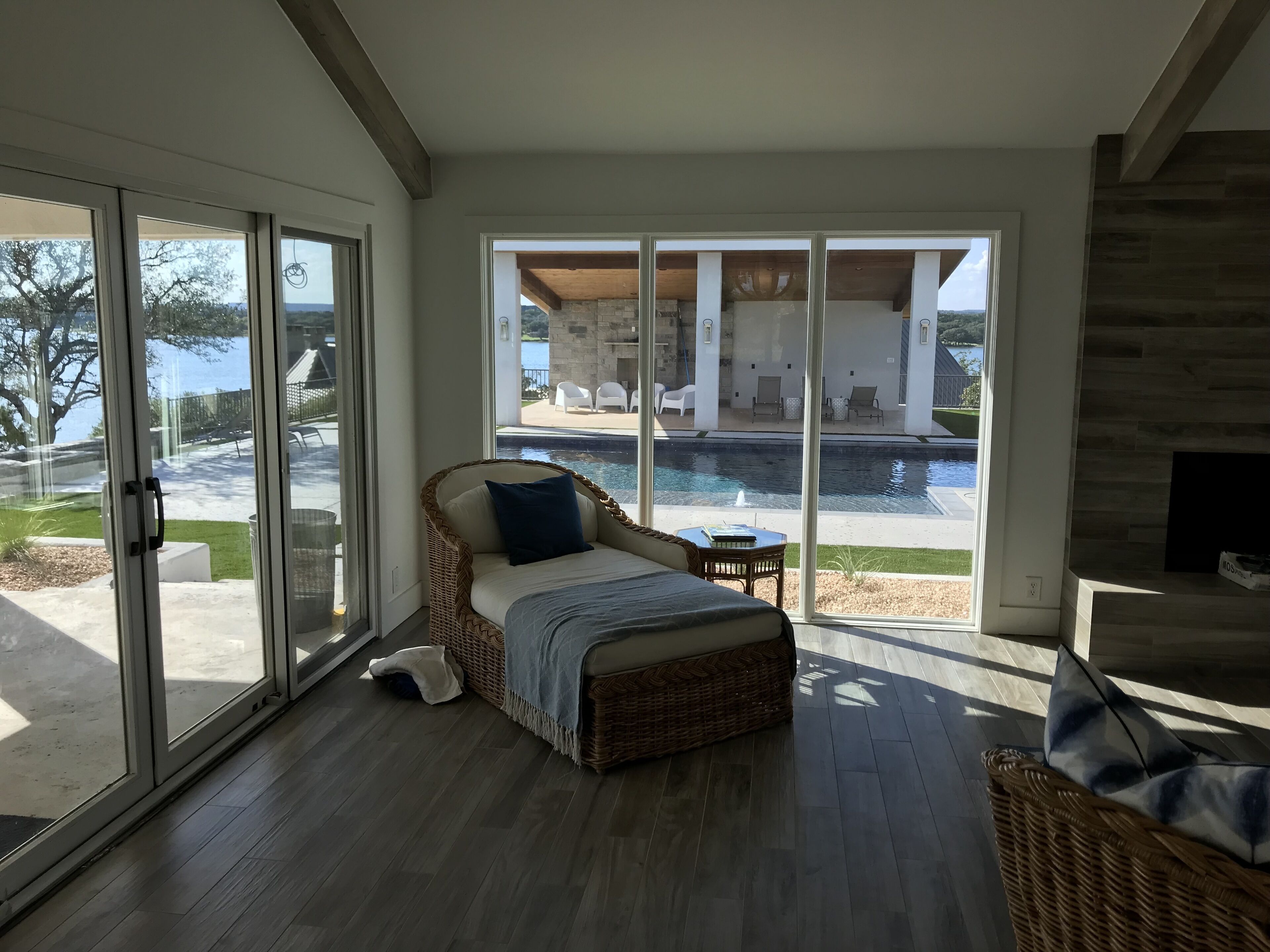 スマートテレビ、書庫、ステレオ