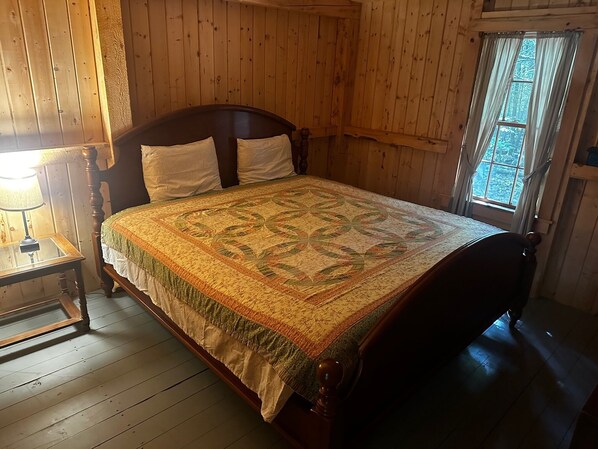 3 makuuhuonetta, ilmainen Wi-Fi, vuodevaatteet, pääsy pyörätuolilla